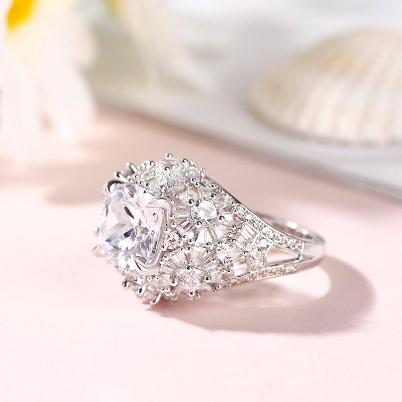 Jeulia Anillo de Plata Esterlina con Corte de Cojín Floral