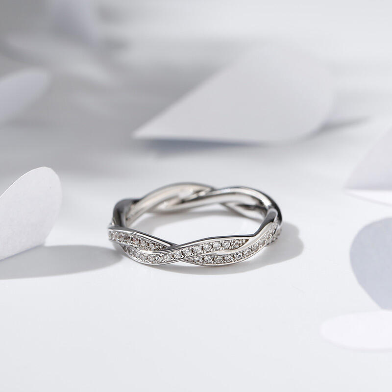 Jeulia Anillo de boda para mujer de plata esterlina con diseño simple torcido