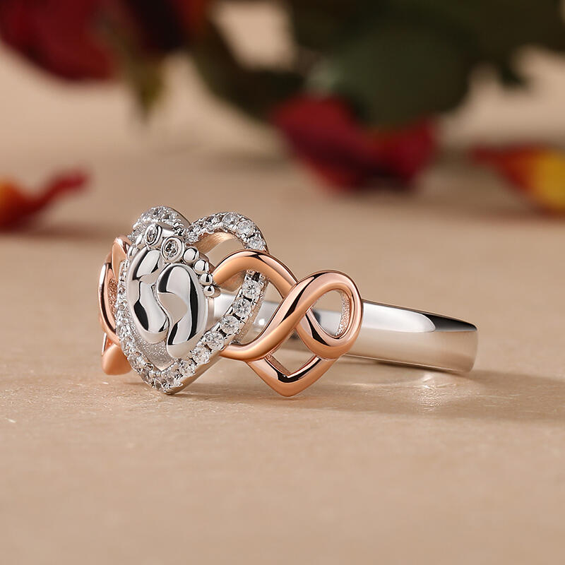 Jeulia "Baby's Footprints" Infinite Heart Sterling Silver Women's Band