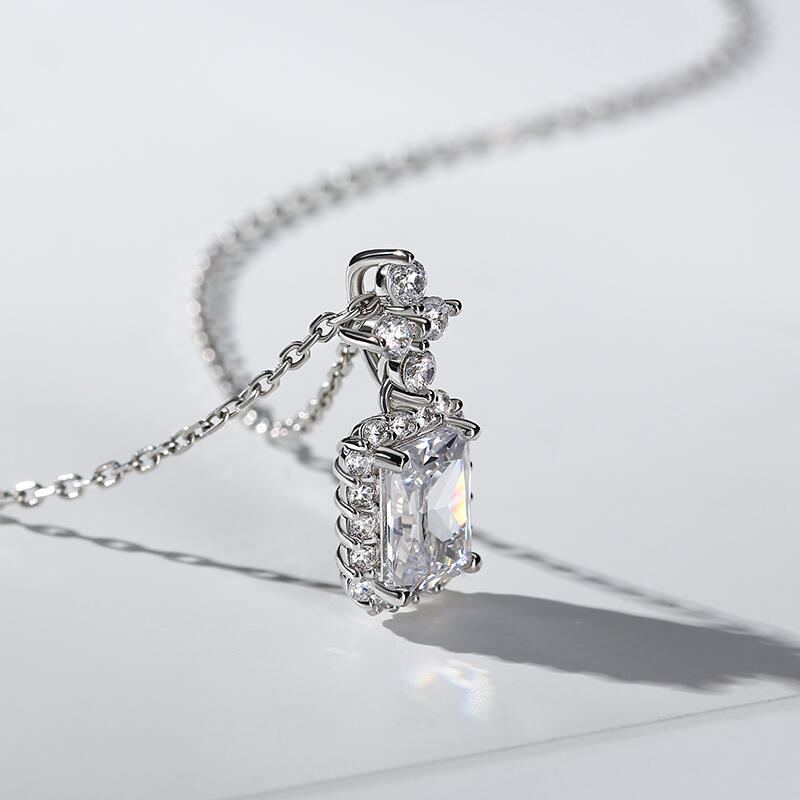 Jeulia 10K/14K/18K Gold Platinum Halo Radiant Cut Necklace