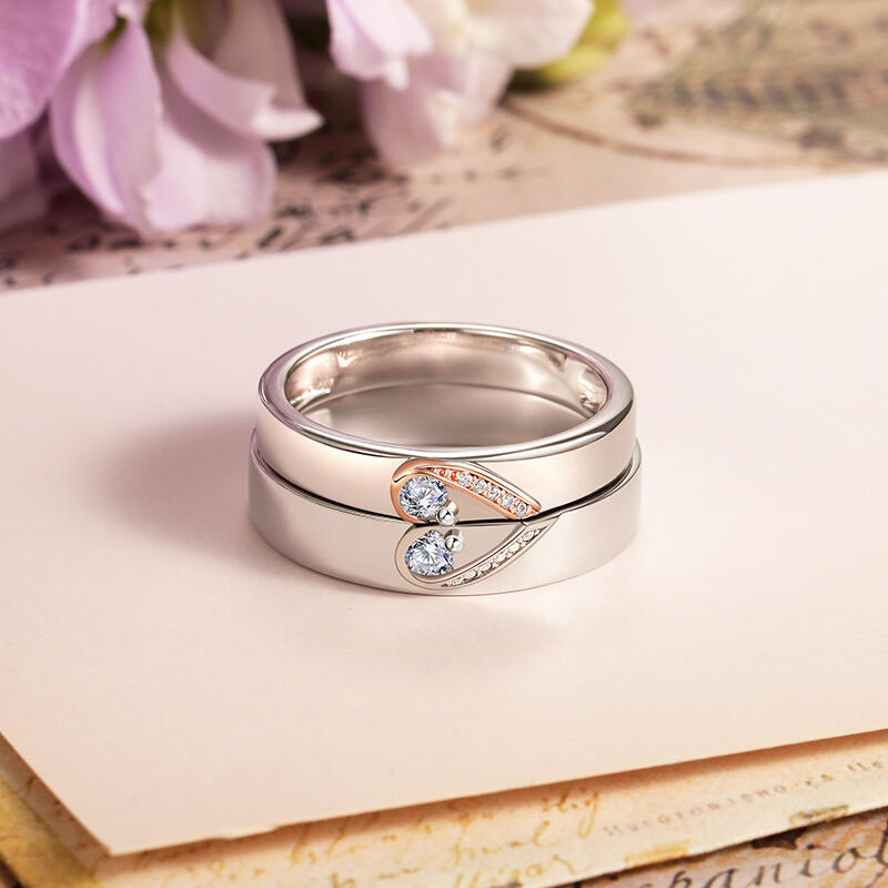 Jeulia Alianza de Boda para Mujer Corazón Dos Tonos de Plata de Ley