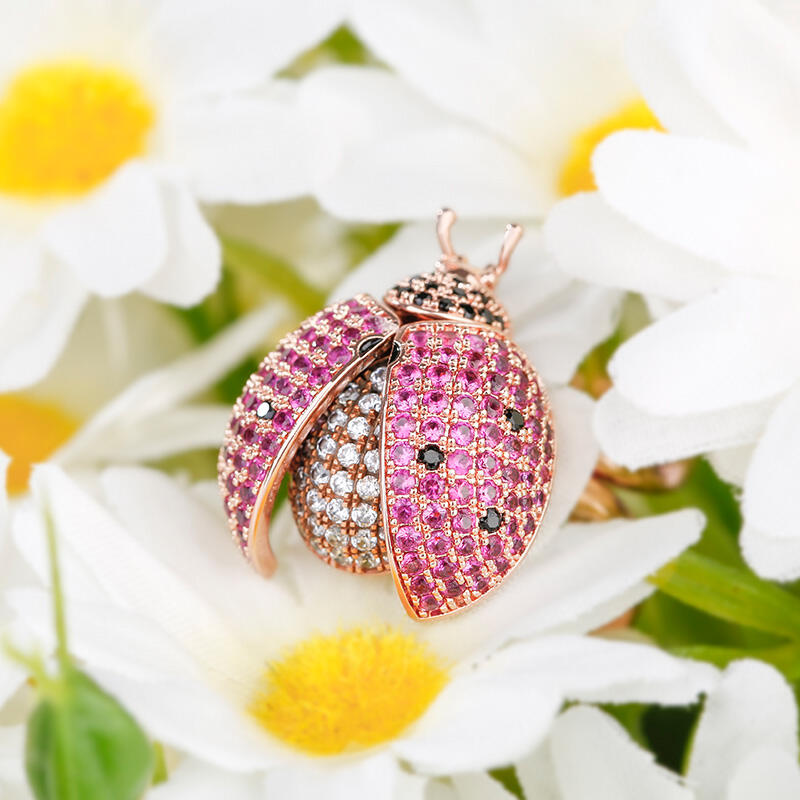 Jeulia "Flying Ladybug" Movable Sterling Silver Ring