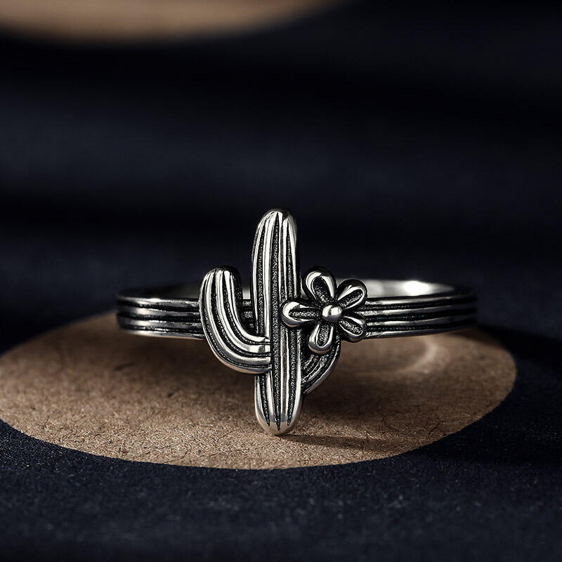 Jeulia "Desert Cactus" Flower Sterling Silver Ring