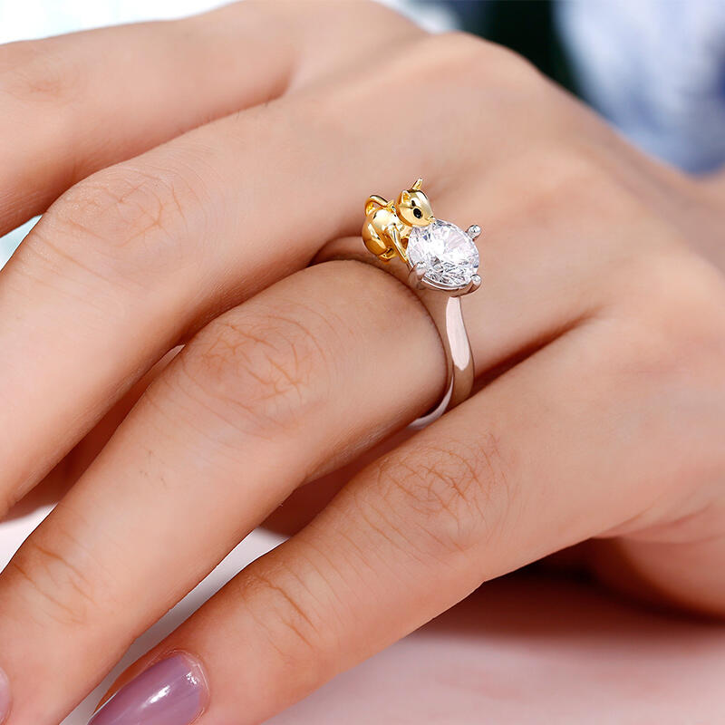 Jeulia Hug Me "Play with Me" Cat Round Cut Sterling Silver Ring