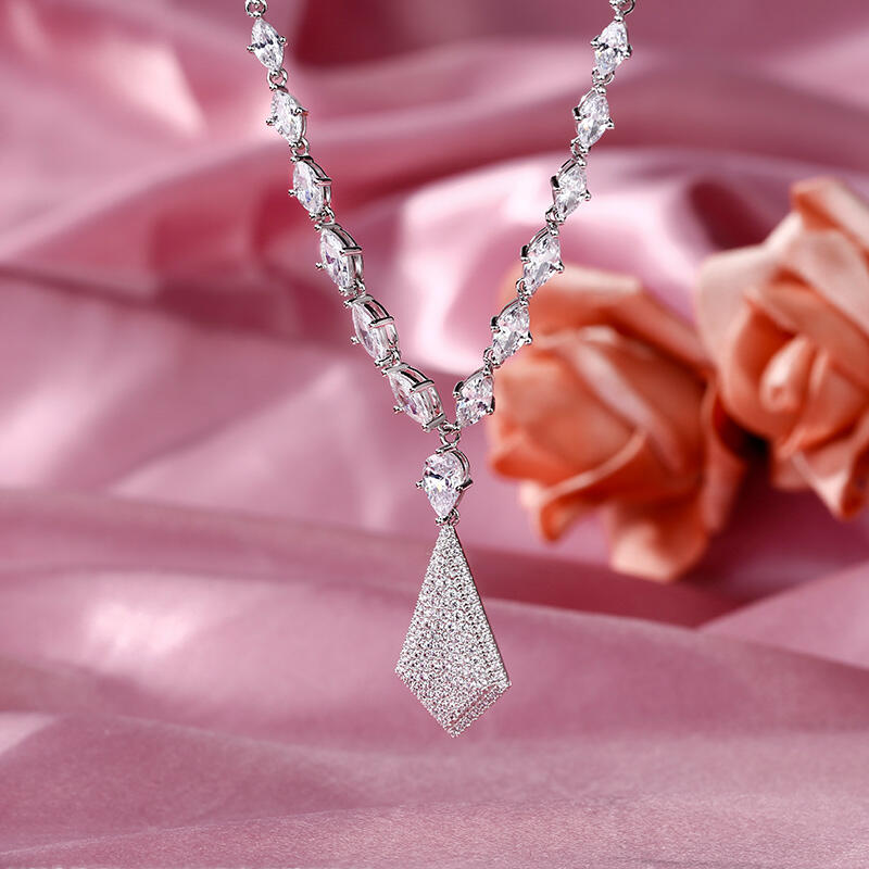 Jeulia "Gorgeous Beauty" Art Deco Marquise Cut Sterling Silver Necklace