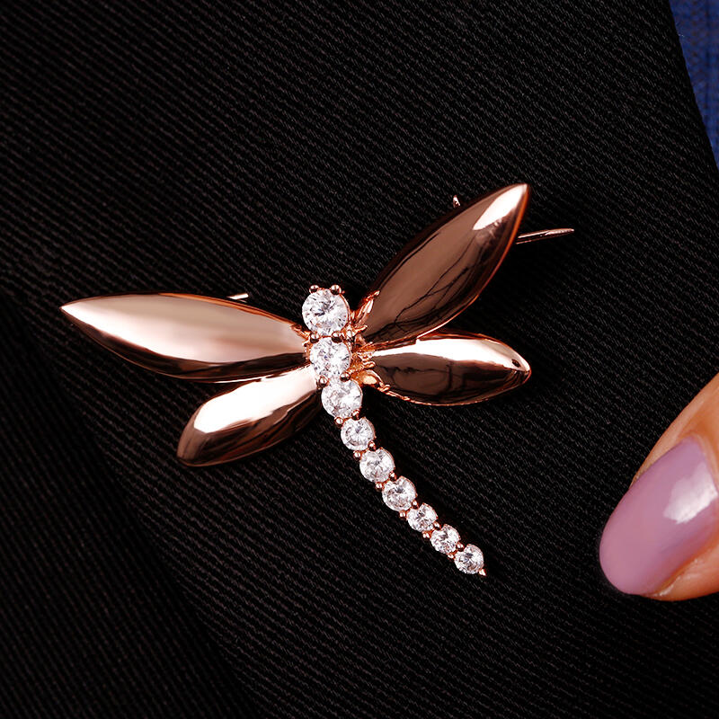 Jeulia "Garden Dragonfly" Round Cut Sterling Silver Brooch