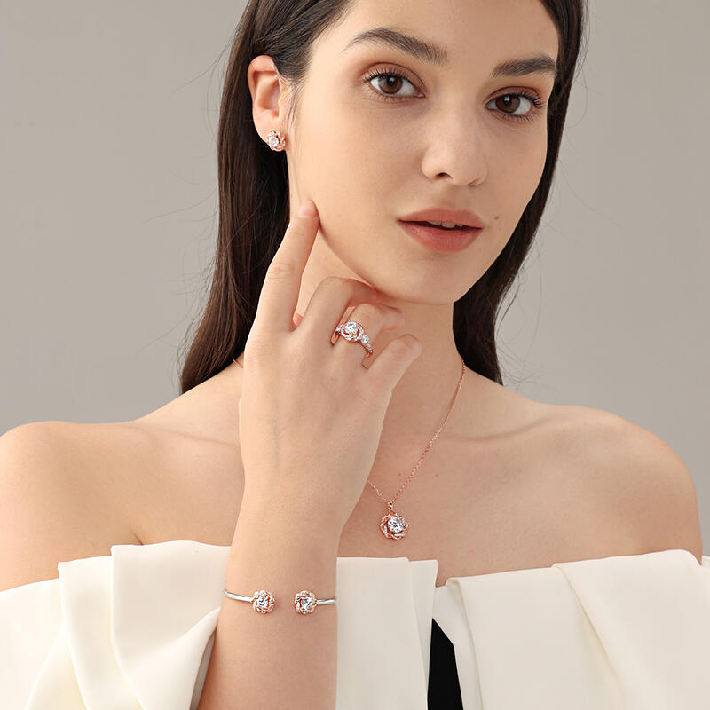 Jeulia フラワー ヘイロー ラウンドカット シルバー リング