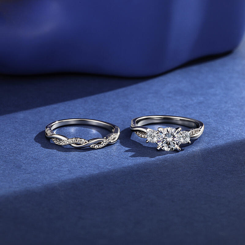 Jeulia Juego de Anillos Clásico de Tres Piedras Redondas con Giro