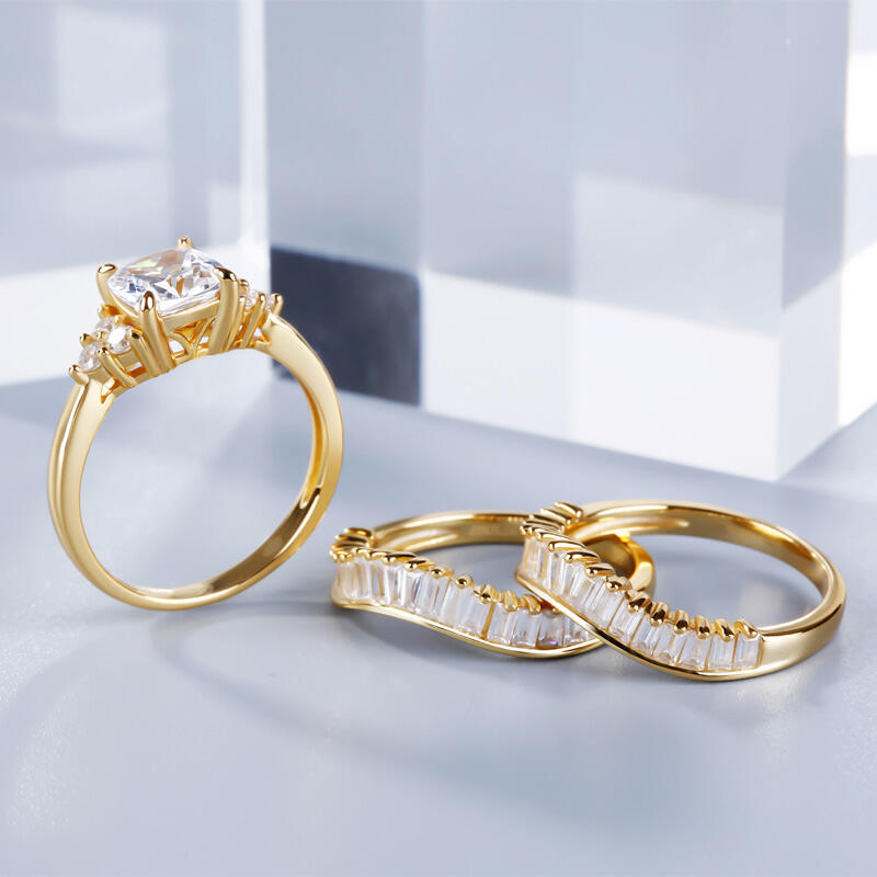 Jeulia Terno De Anillos Con Tono Oro De Talla Cojín En Plata De Ley