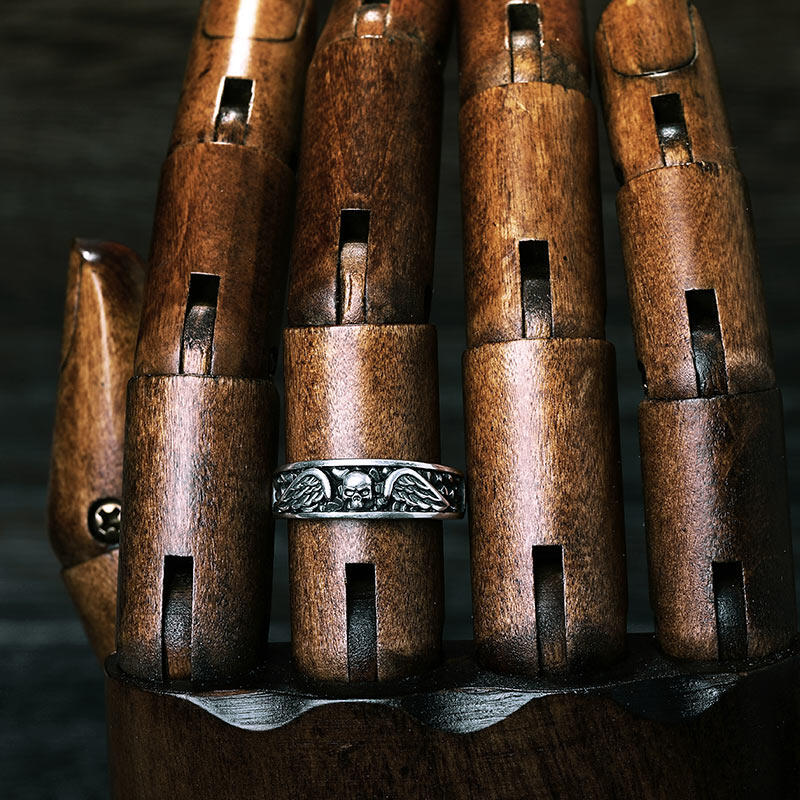 Jeulia "Flying Skull" Wing Sterling Silver Band