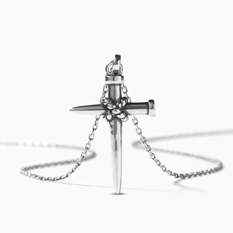 Jeulia Collar de plata de ley con diseño de cruz con nudo sagrado