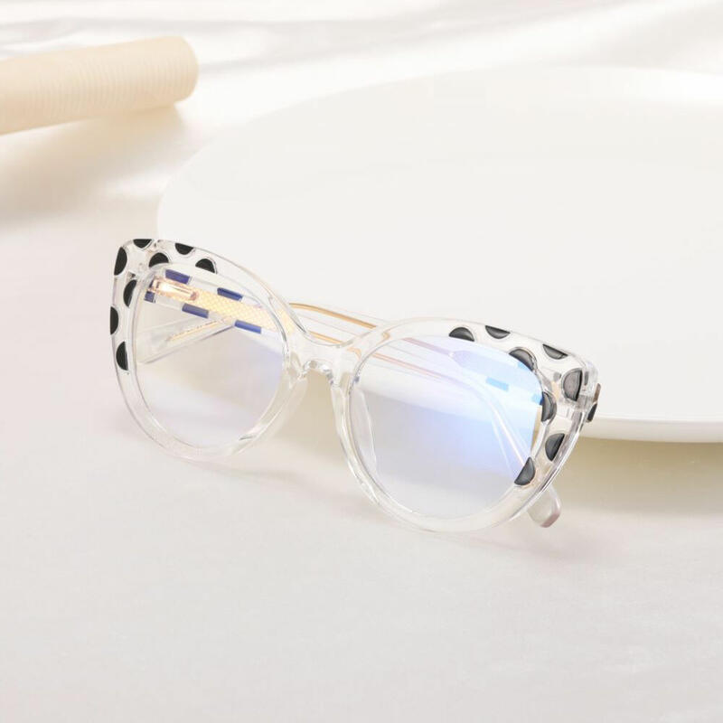 Jerrie Cat Eye Black Glasses