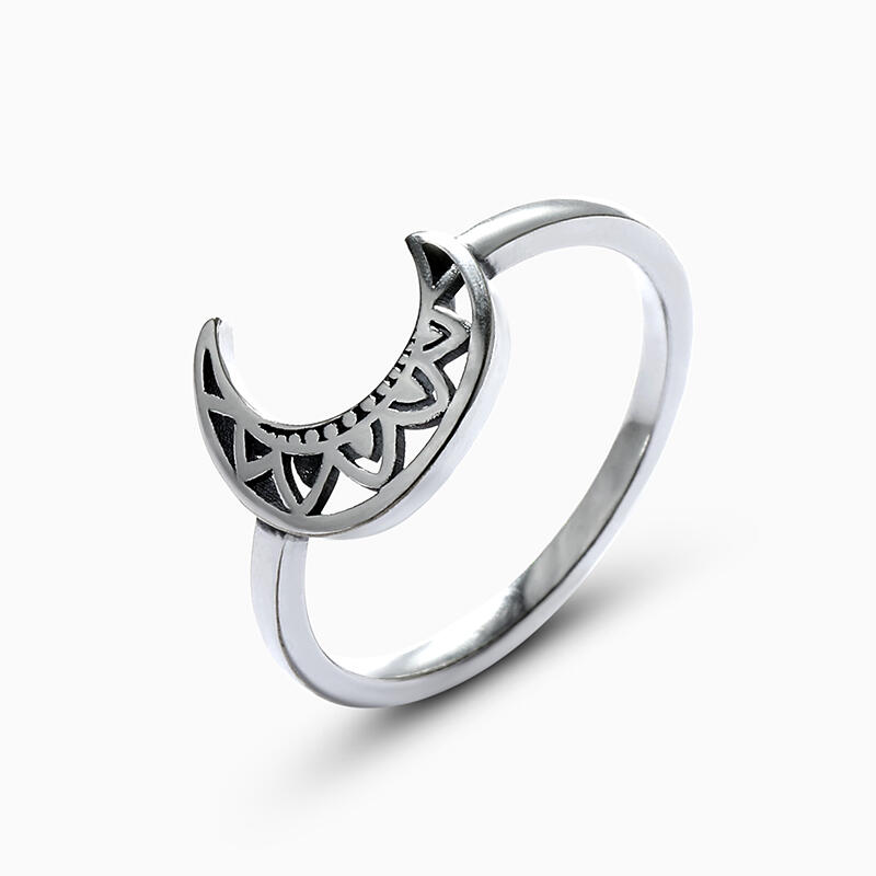 Jeulia "Celtic Moon" Sterling Silver Ring