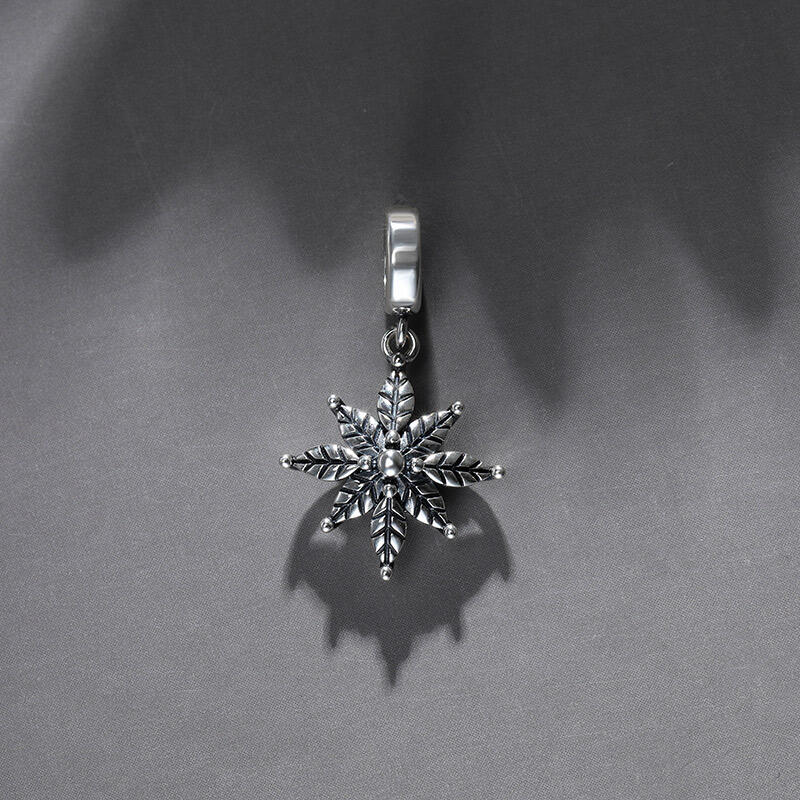 Jeulia Leaf Design Sterling Silver Charm