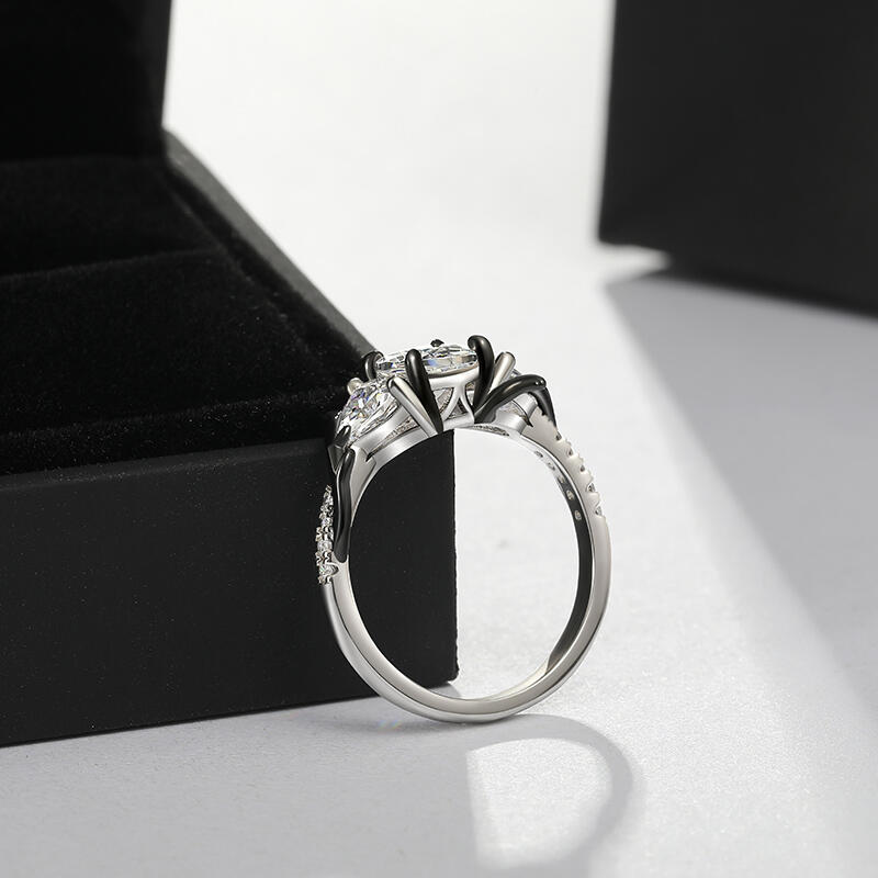 Jeulia Dark Thorns Two Tone Three Stone Engagement Ring with Twist Band