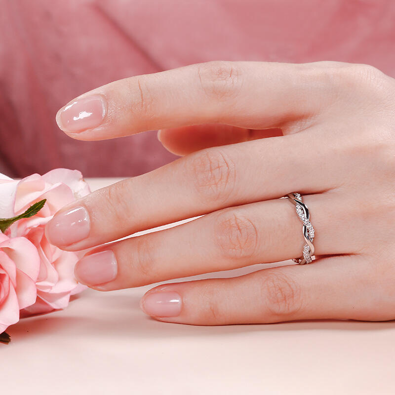 Jeulia Anillo Entrelazado De 10K/14K/18K Oro Blanco Con Piedra De Corte