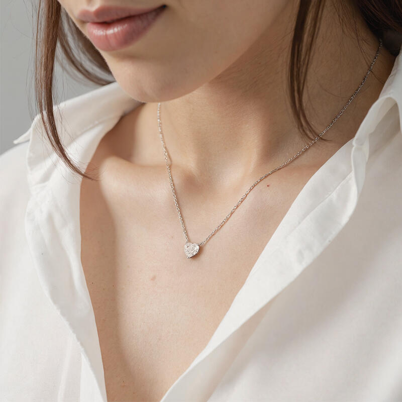 "Lovemist" Heart Cut Necklace