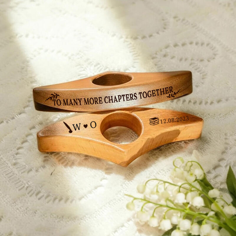 Personlig bokhållare Tumme Bokhållare Anpassade initialer Parpresent till årsdag