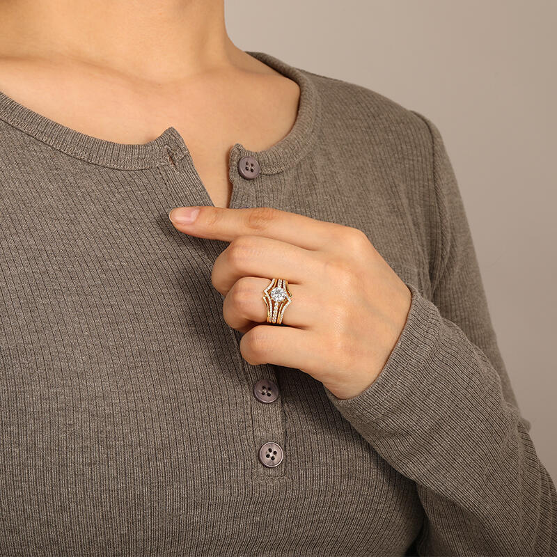 "Stand By Your Side" Round Cut 3pcs Bridal Set