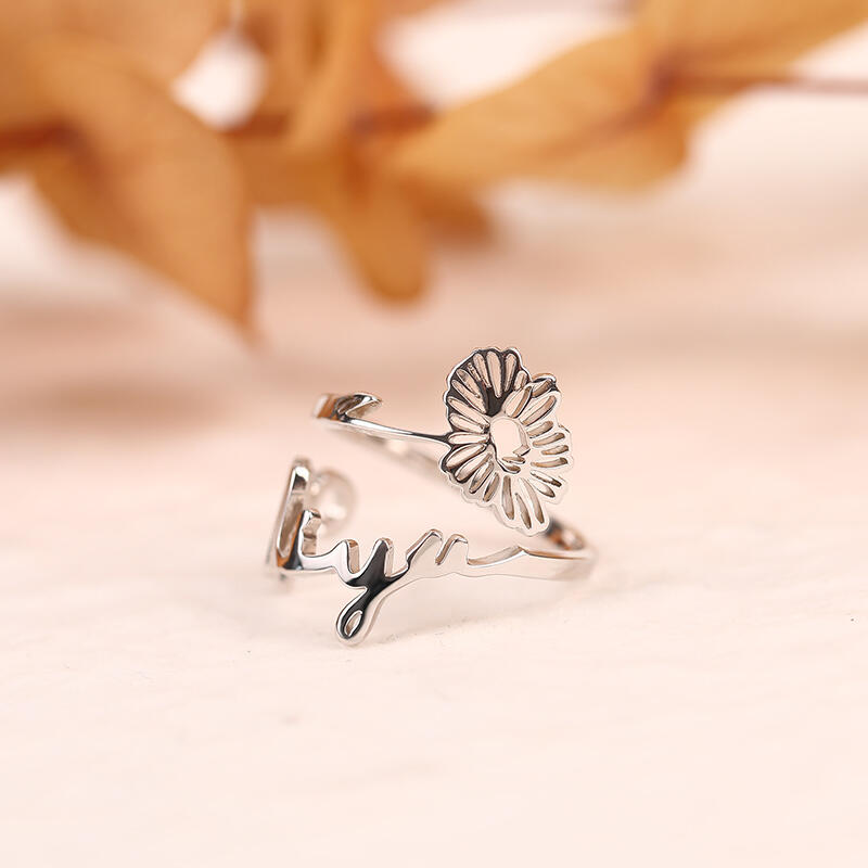Bague Personnalisée Fleur de Naissance avec Prénom en Argent