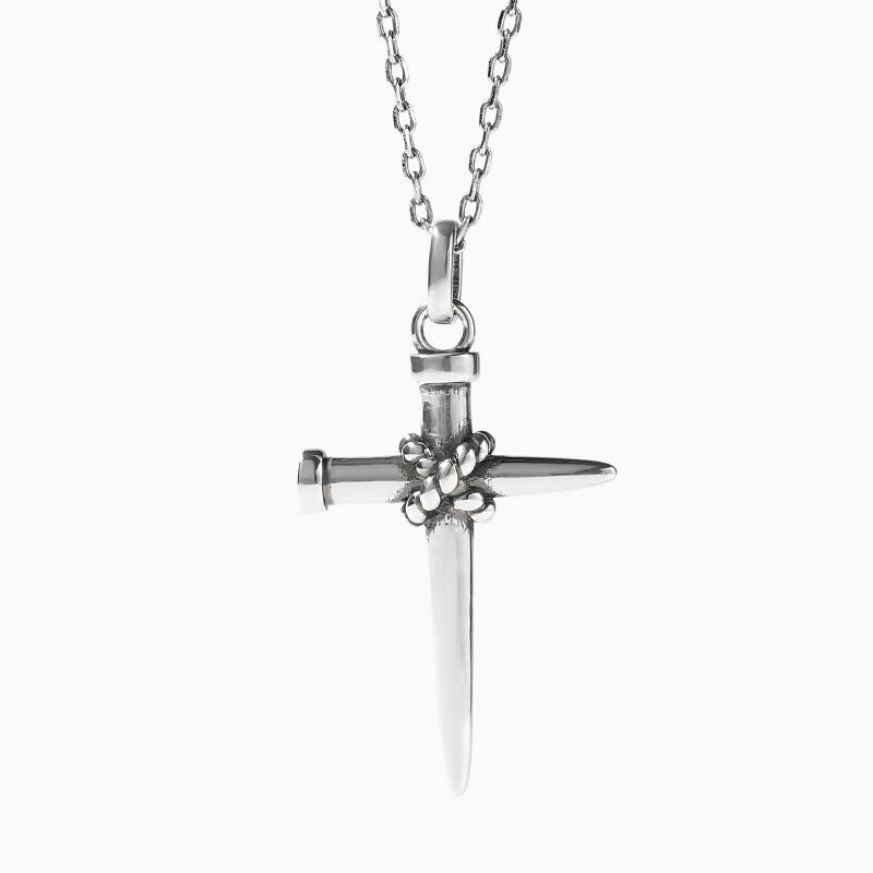 Jeulia Collar de plata de ley con diseño de cruz con nudo sagrado