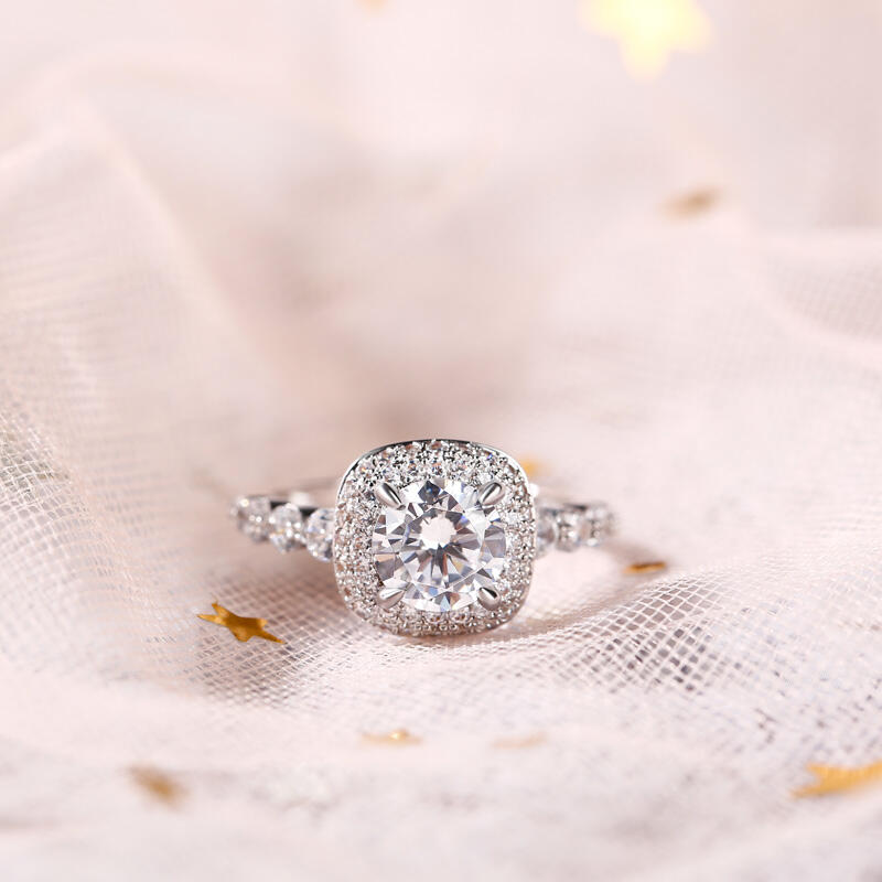 Jeulia Halo Round Cut Sterling Silver Ring