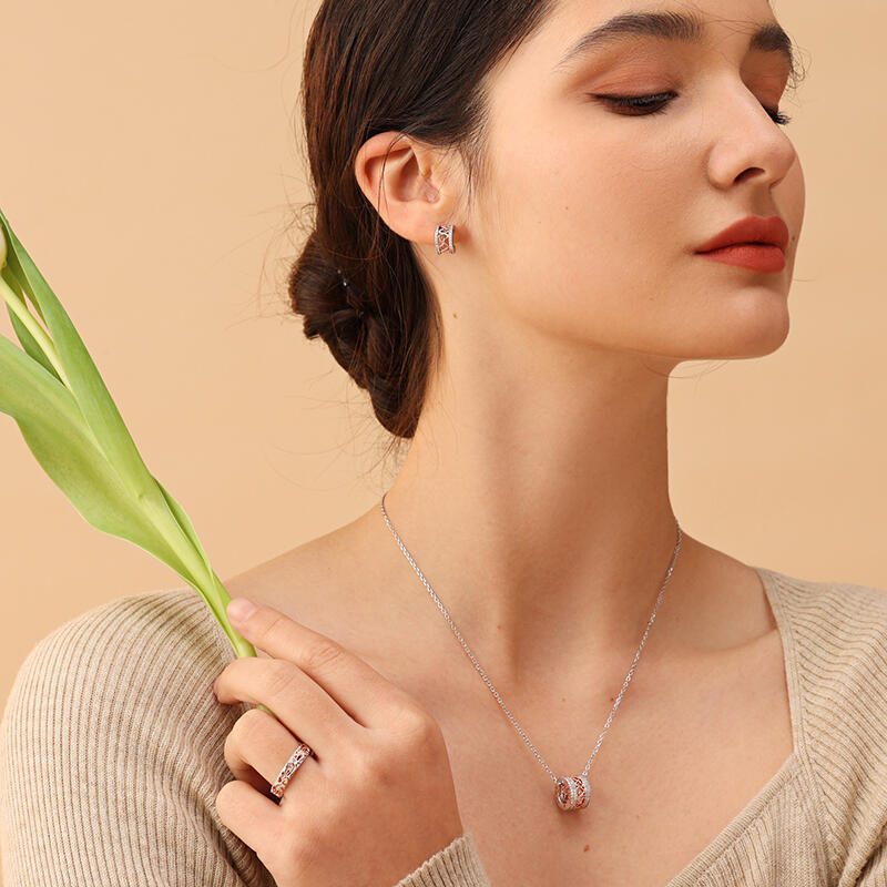 Jeulia Collar de plata de ley corazón en dos tonos