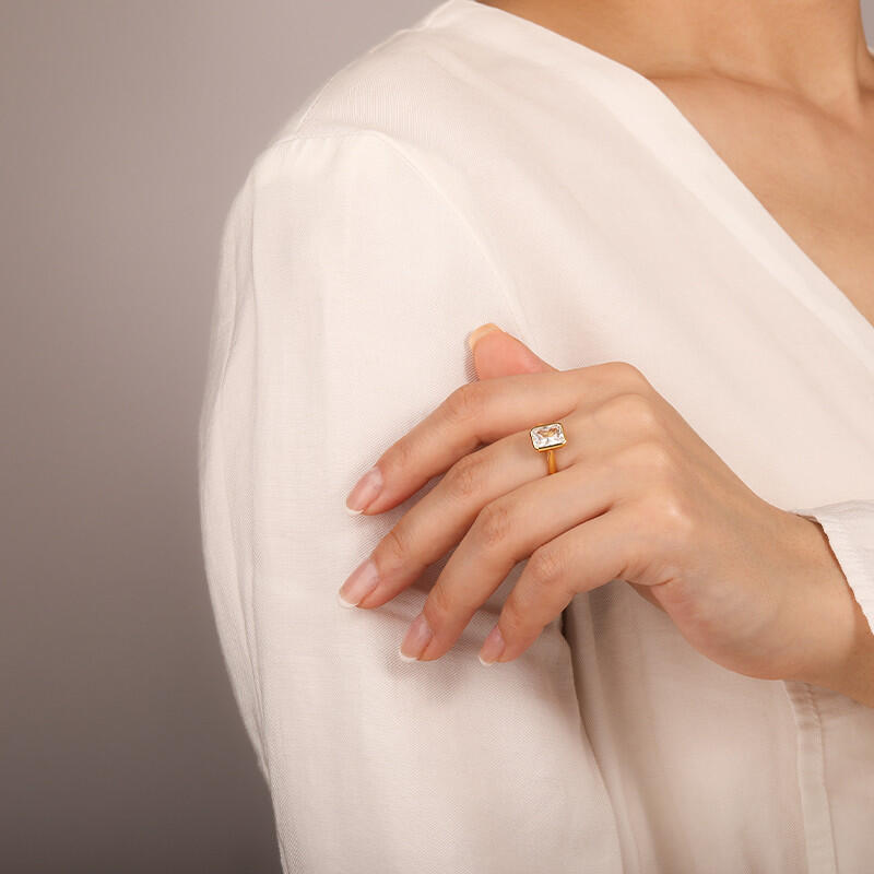 "The Affection Song" 2ct Radiant Cut Solitaire Engagement Ring