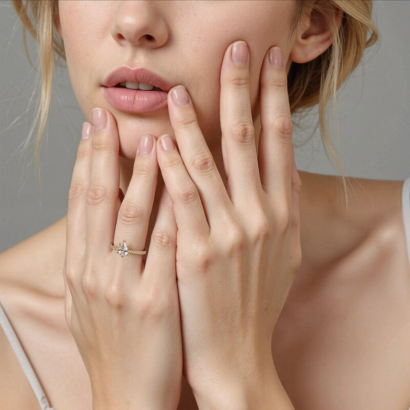 "Meine Seelenverwandte" 1 Karat Tropfen-Schliff Seitenstein-Verlobungsring