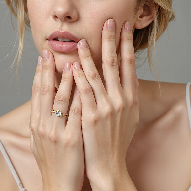 "Ich Werde Dich Über die Ewigkeit Hinaus Lieben" Verlobungsring 0,5 ct Rundschliff mit Seitensteinen