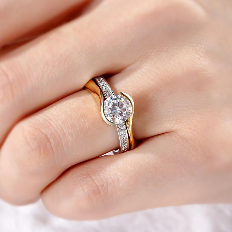 Jeulia Conjunto De Anillos Asimétricos De Talla Redonda En Plata De Ley
