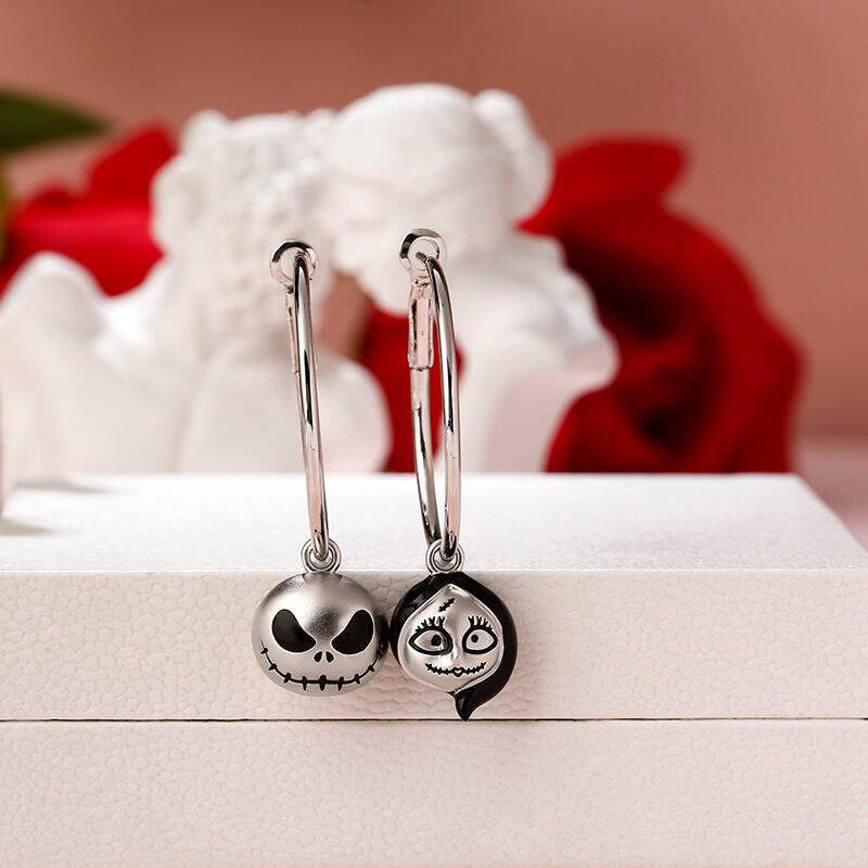 Jeulia "Amor Eterno" Pendientes de aro de plata de pareja de calavera