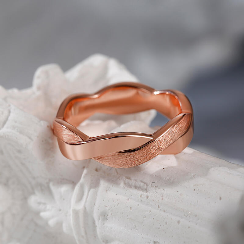 Jeulia "Unbreakable Love" Intertwined Design Sterling Silver Men's Band