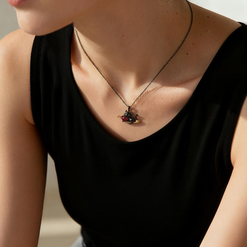 Jeullia Hug Me Magic Black Cat Custom Birthstone Necklace