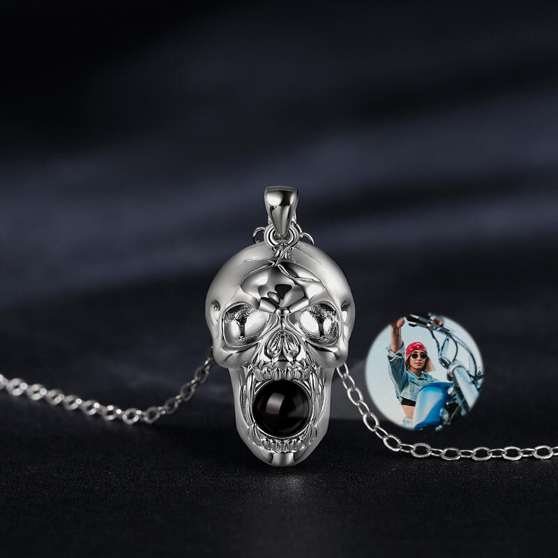 Jeulia スカル 髑髏デザイン 写真 入れ 投影 シルバー ネックレス