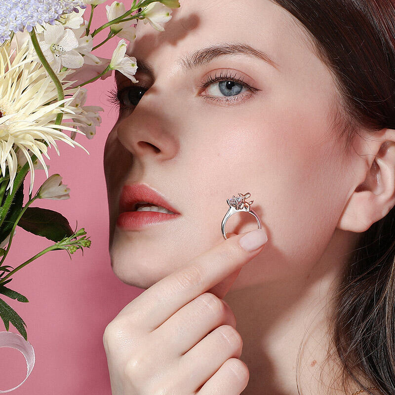 Jeulia Anillo de compromiso de perro globo de plata de ley