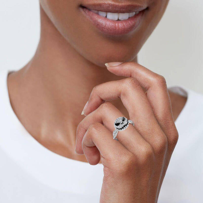 Jeulia "Romantic Soul" Skull Design Sterling Silver Rotating Ring