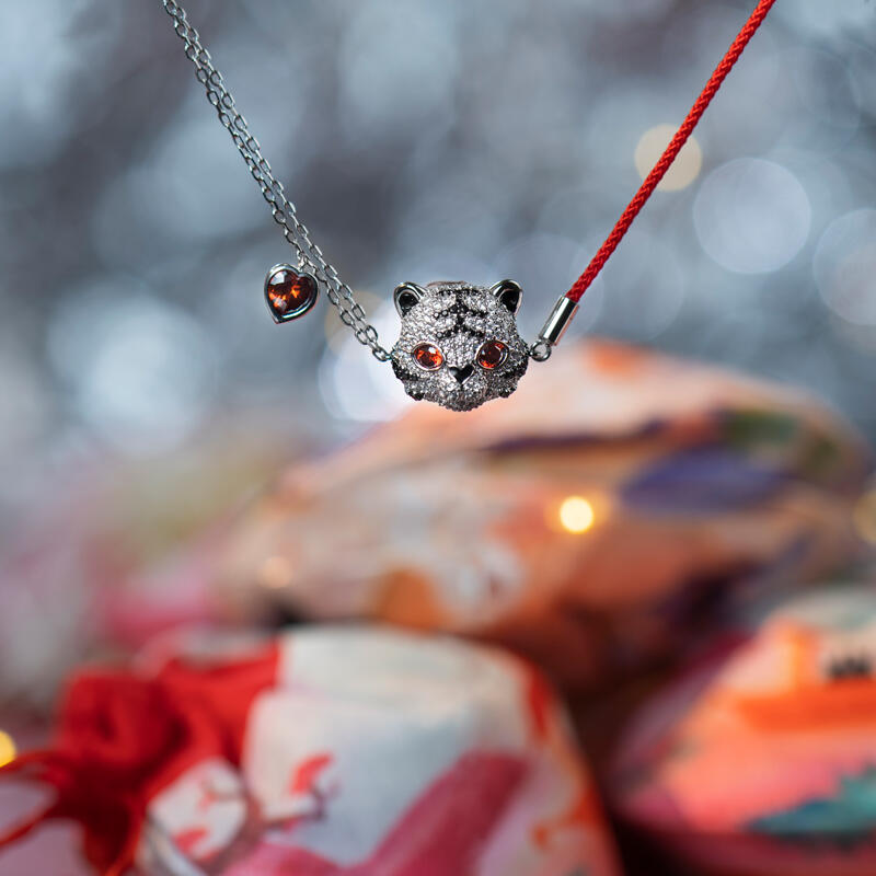 جوليا سوار "ملك الغابة" النمر من الفضة الاسترلينية