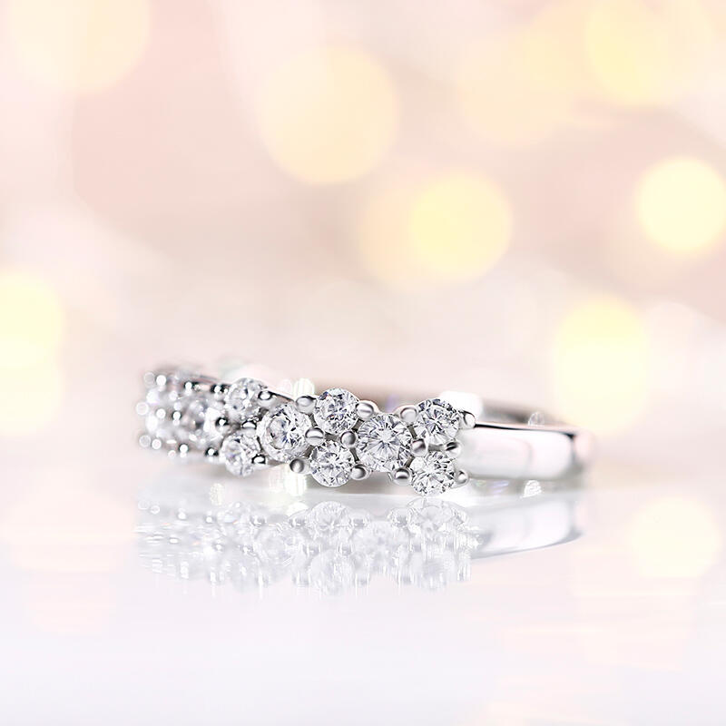 Jeulia Dainty Round Cut Sterling Silver Women's Band