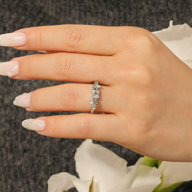 Jeulia Moss Agate Cluster Women's Wedding Band Sterling Silver