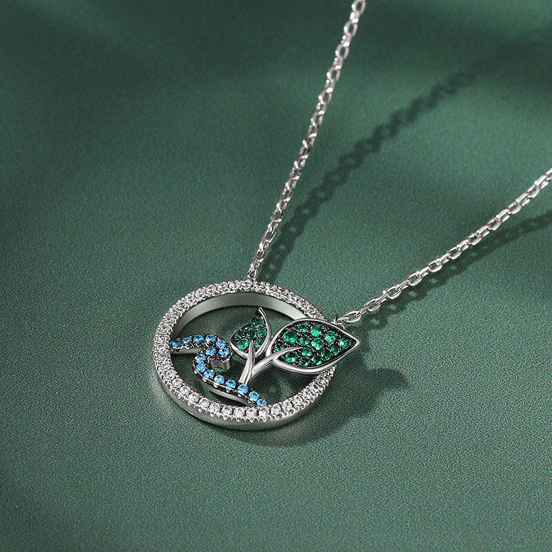 Collar de plata de ley en forma de árbol y ríos en color plata