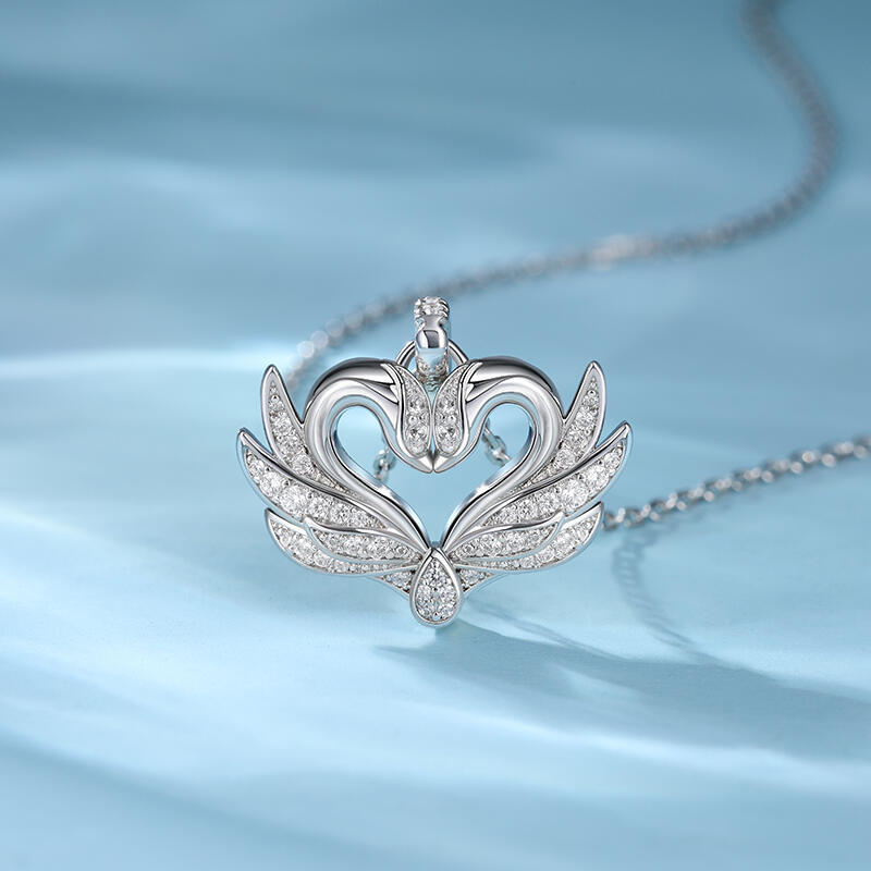 Jeulia Collar de Plata de Ley con Forma de Corazón de Cisne