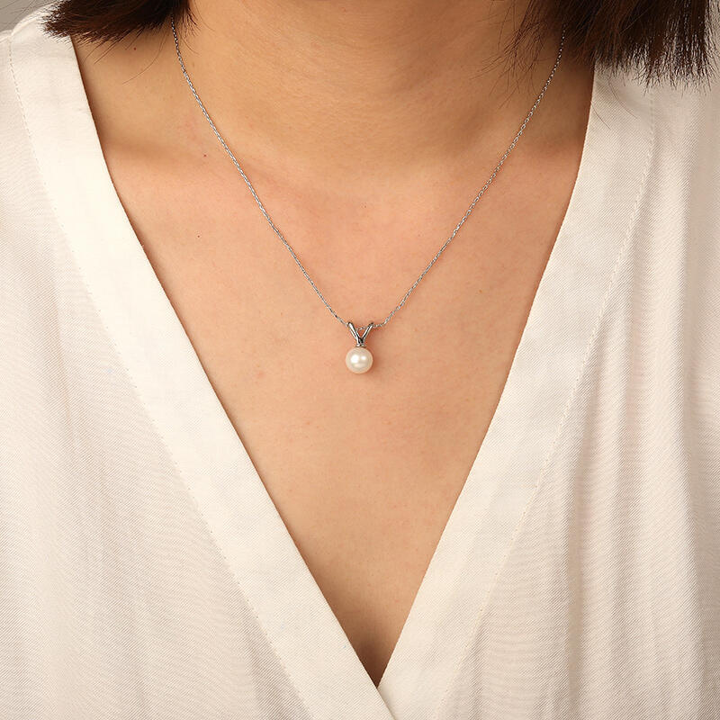 "An Ode to Beauty" 8-8.5mm Freshwater Pearl Necklace