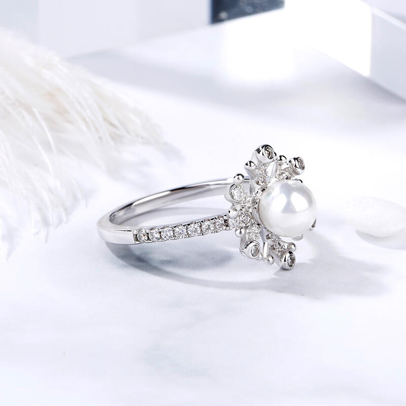 Jeulia Snowflake Cultured Pearl Sterling Silver Ring