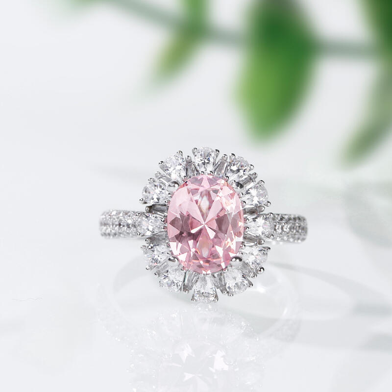 Pierścionek Srebrny z Kwiatem i Owalnym Szlifem z Syntetycznym Morganitem