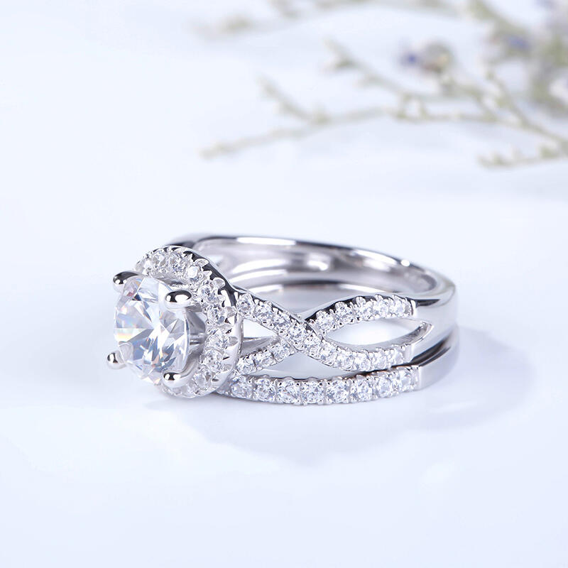 Jeulia Twist Halo Round Cut Sterling Silver Ring Set