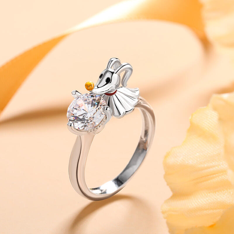 Jeulia Hug Me "Ghost Dog" Round Cut Sterling Silver Ring