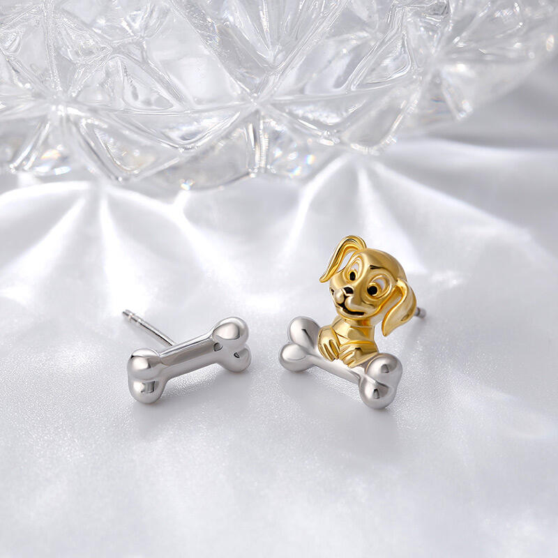 Jeulia "Dog＆Bone" Sterling Silver Mismatched Earrings