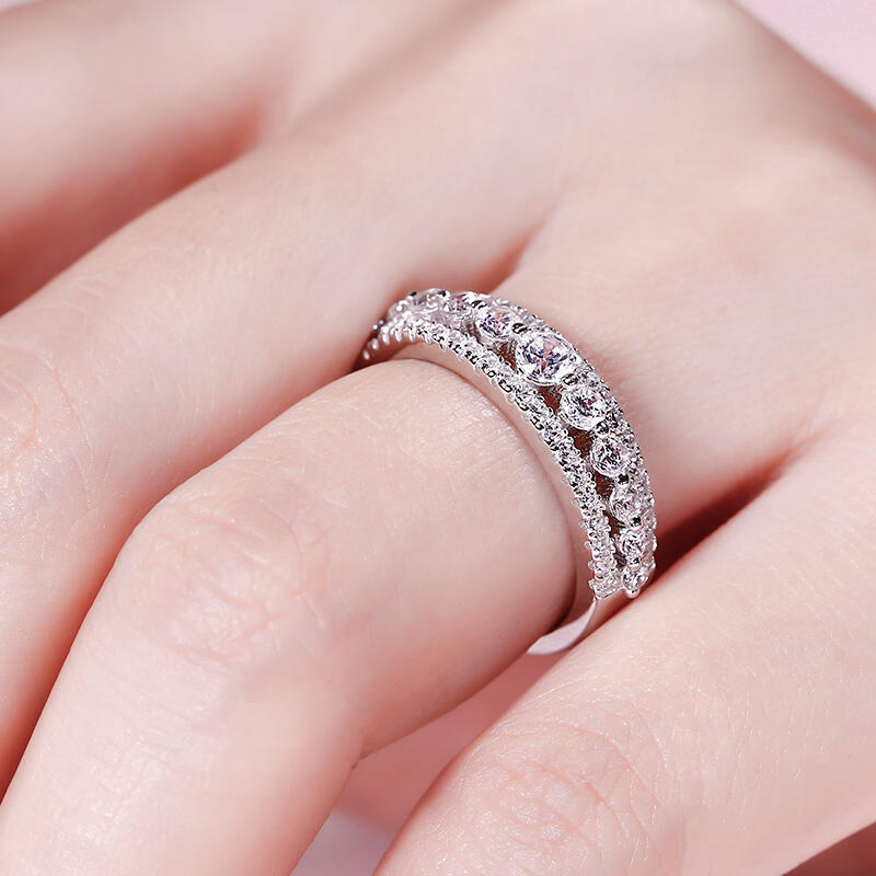 Jeulia Classic Round Cut Sterling Silver Women's Band