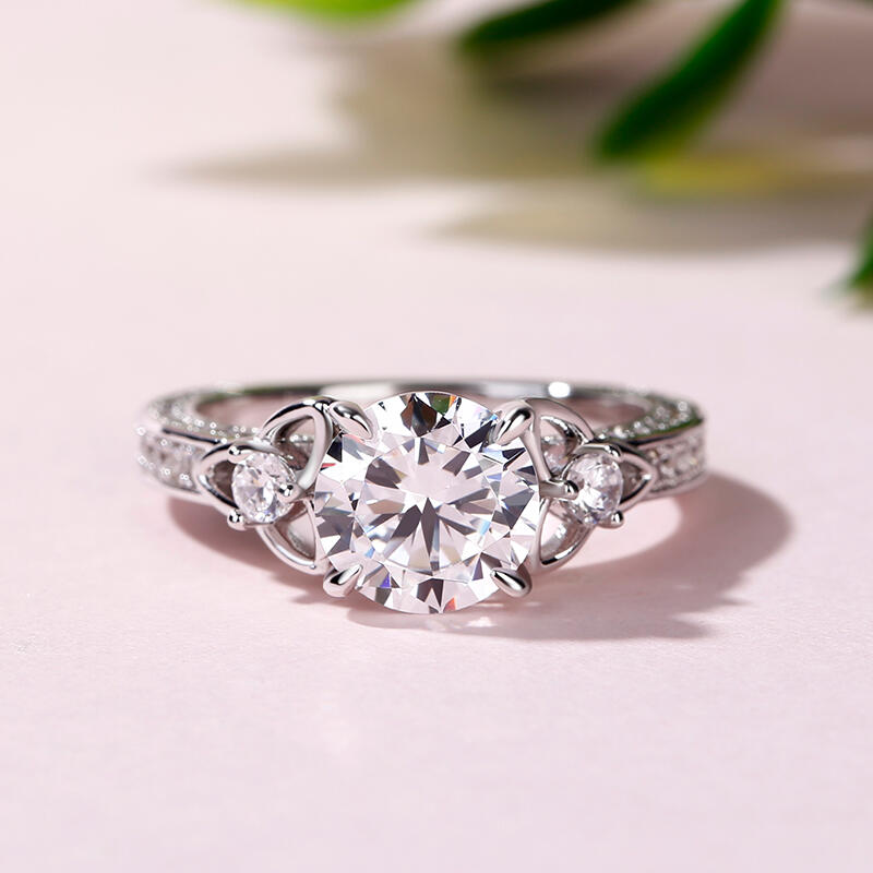 Jeulia Celtic-style Knot Round Cut Sterling Silver Ring